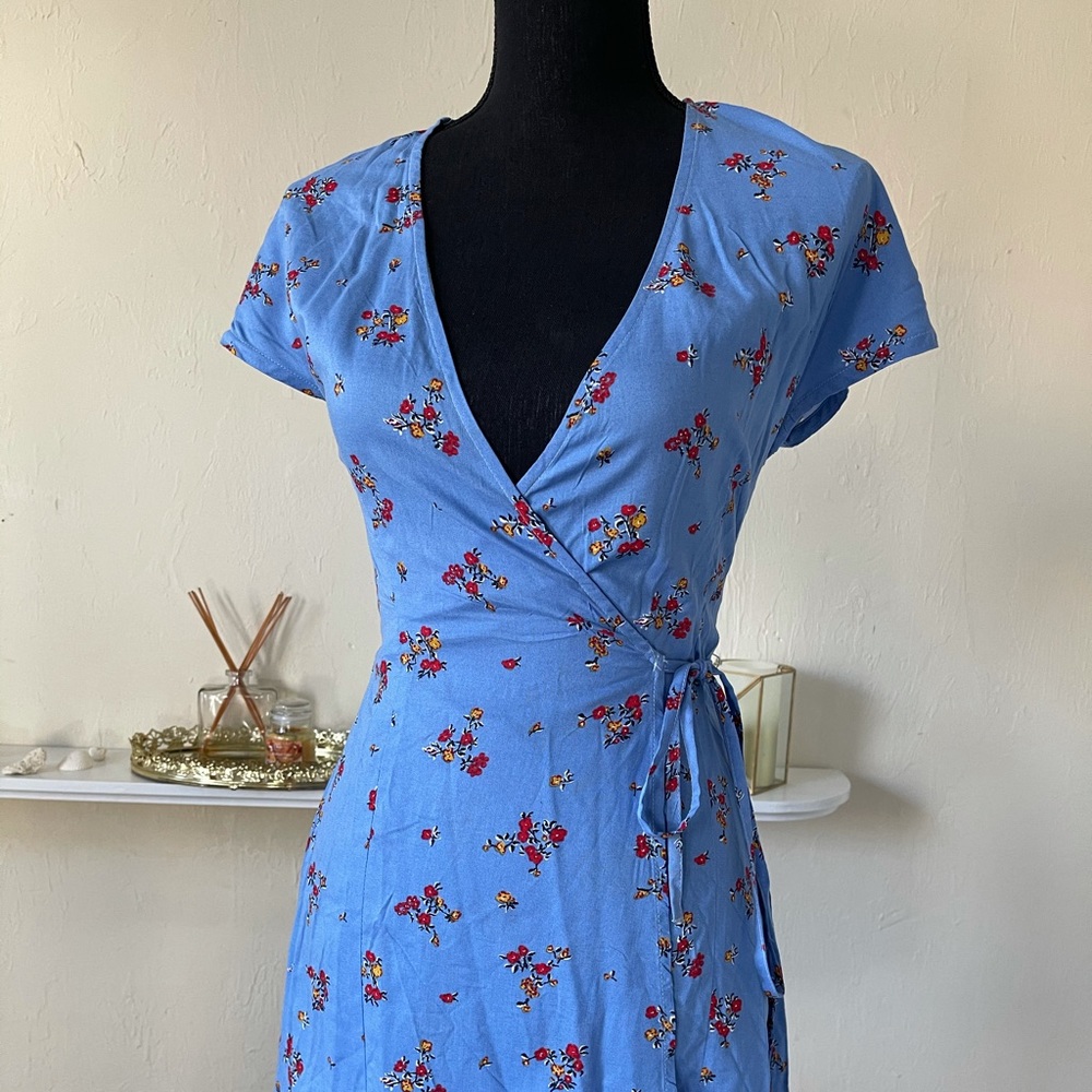 Summer Vibe Dress with Flowers | BRAND NEW |